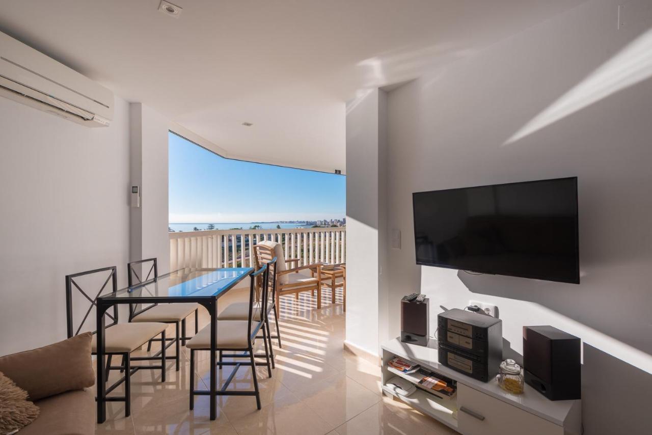 Room in Apartment - 1st line top floor apartment Carrer del Mar Buitenkant foto