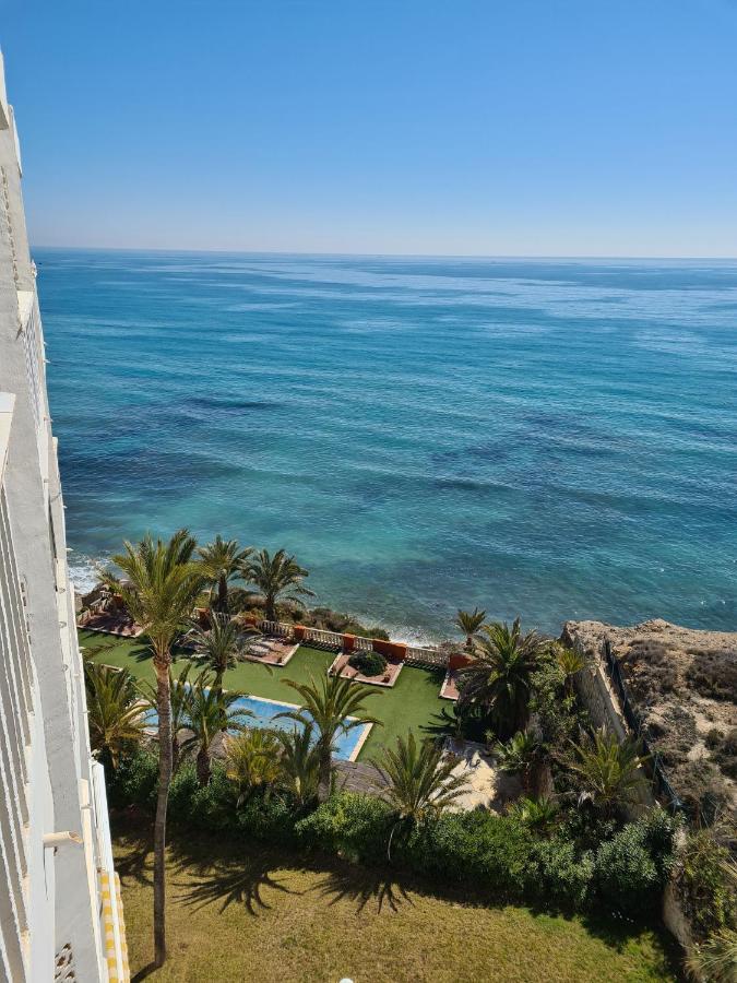 Room in Apartment - 1st line top floor apartment Carrer del Mar Buitenkant foto