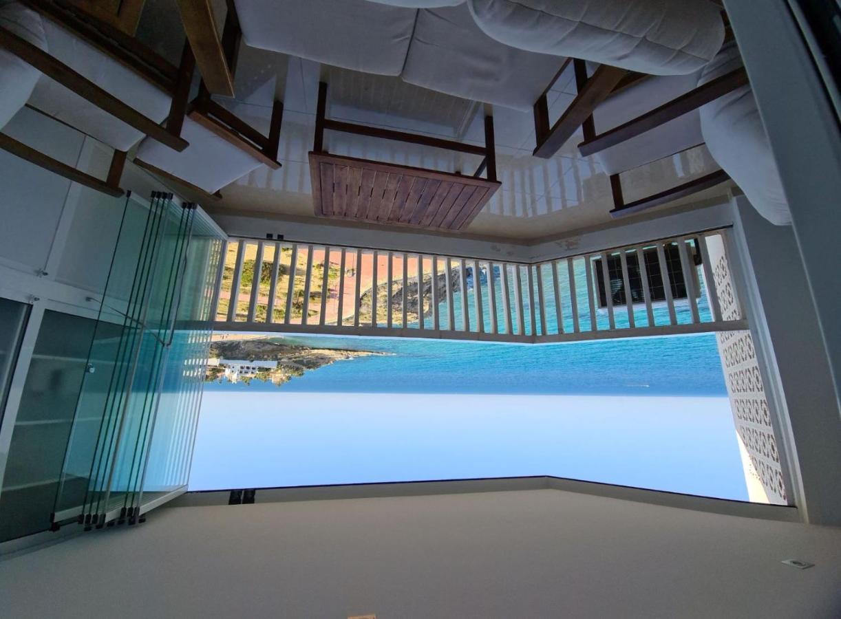Room in Apartment - 1st line top floor apartment Carrer del Mar Buitenkant foto